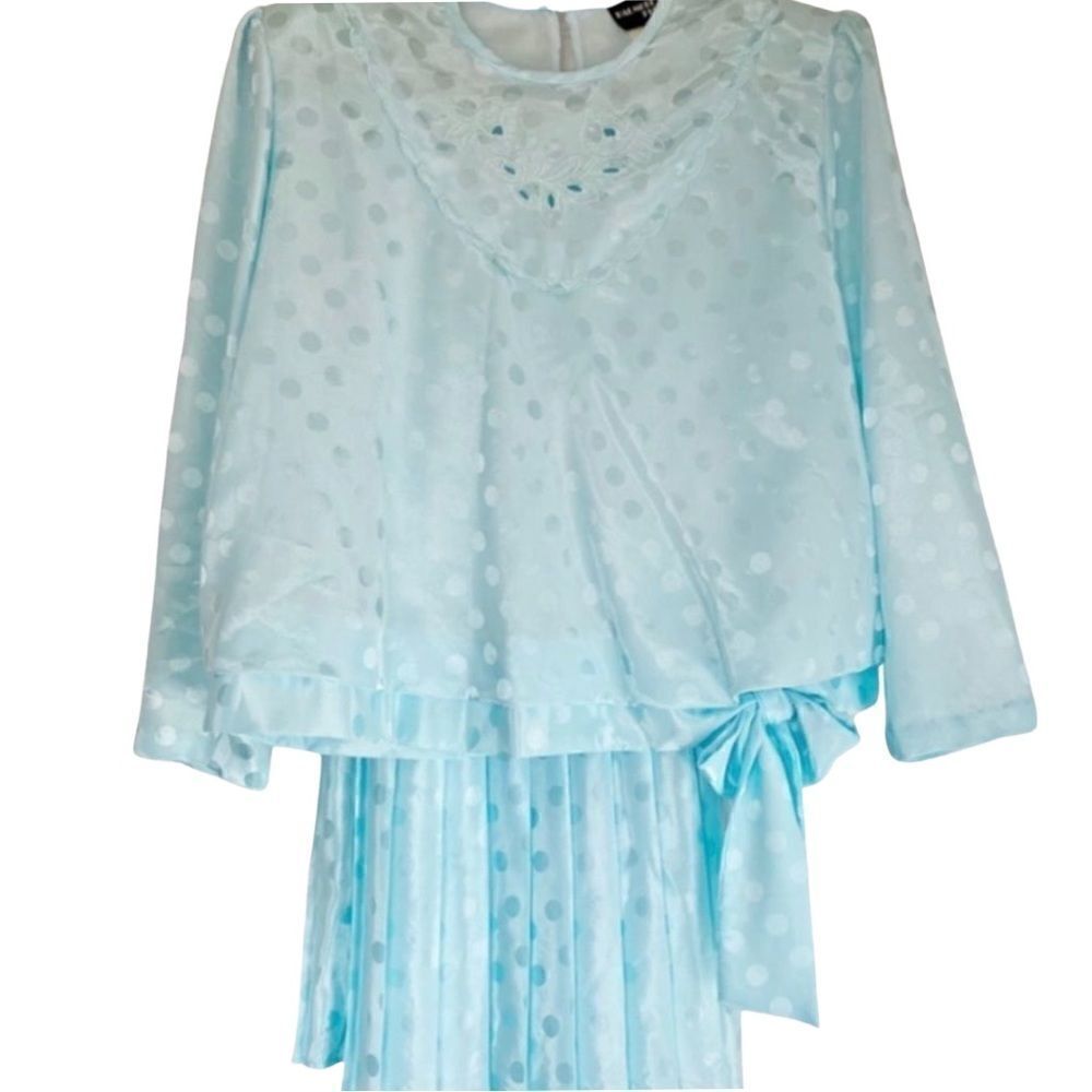 Vintage 1980’s Deadstock 2 pc Plus Size Polka Dot Accordian Pleat Skirt Set